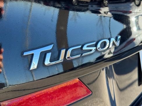 Used 2019 Hyundai Tucson Sport image 12