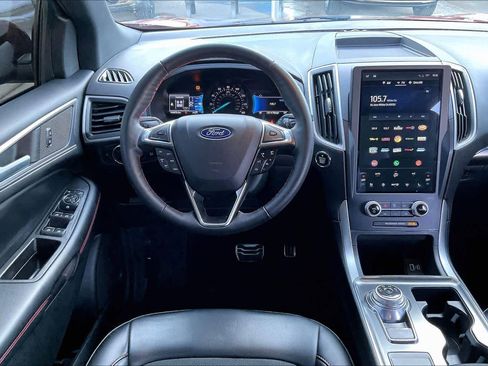 Used 2023 Ford Edge ST-Line image 6