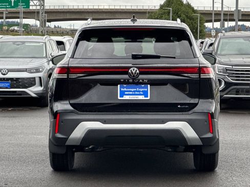 New 2026 Volkswagen Tiguan S AWD/4WD image 4
