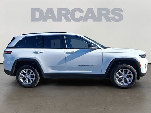 Used 2022 Jeep Grand Cherokee Limited AWD/4WD image 7