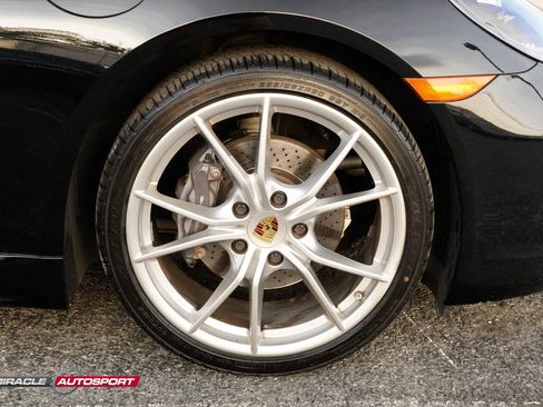 Used 2018 Porsche 718 Cayman image 10