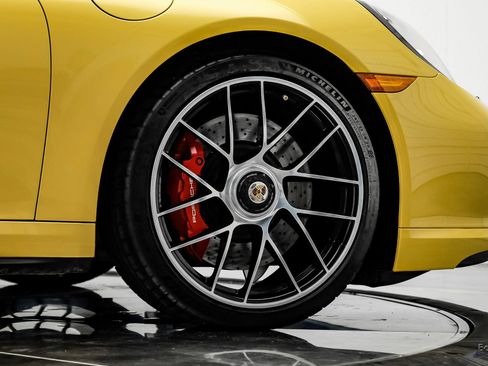 Used 2018 Porsche 911 Turbo S image 90