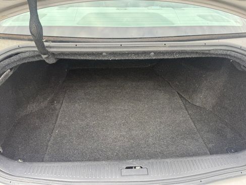 Used 2007 Cadillac STS w/ Preferred Equipment Group image 18