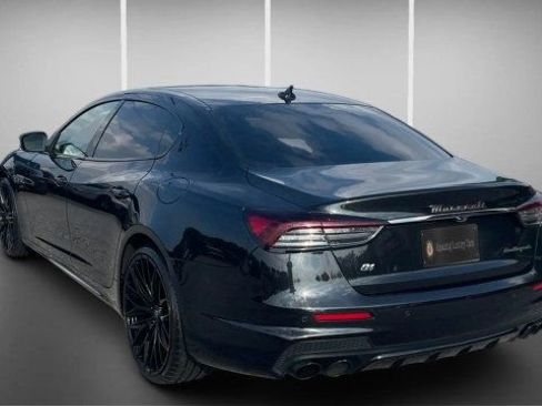 Used 2023 Maserati Quattroporte Modena Q4 AWD/4WD image 11