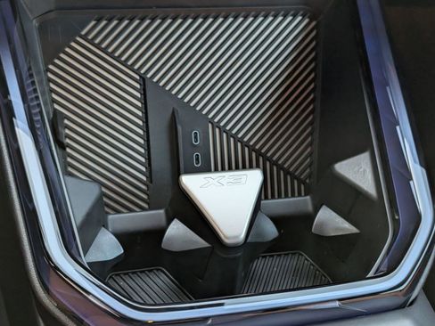 Used 2025 BMW X3 xDrive30i w/ Premium Package image 23