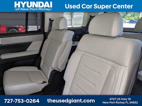 Used 2025 Hyundai Santa Fe Calligraphy FWD image 19