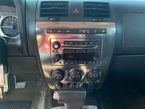 Used 2006 HUMMER H3 image 26