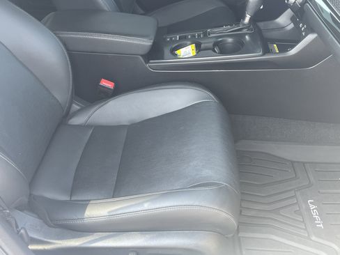 Used 2023 Honda Civic Touring image 33