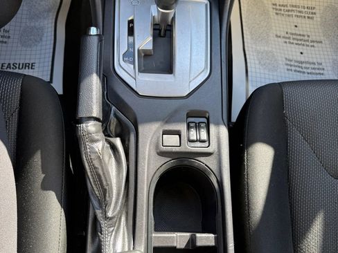 Used 2018 Subaru Impreza 2.0i Premium image 21
