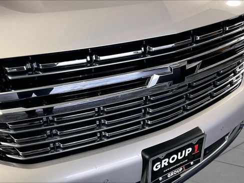 Used 2021 Chevrolet Tahoe Premier w/ Premium Package RWD image 29