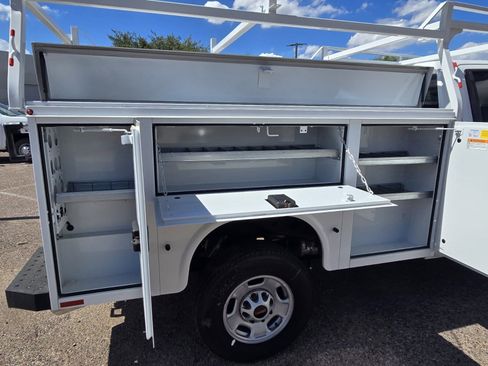 New 2025 GMC Sierra 2500 Pro w/ Convenience Package image 13