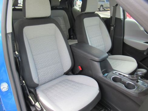 Used 2024 Chevrolet Equinox LT FWD image 10
