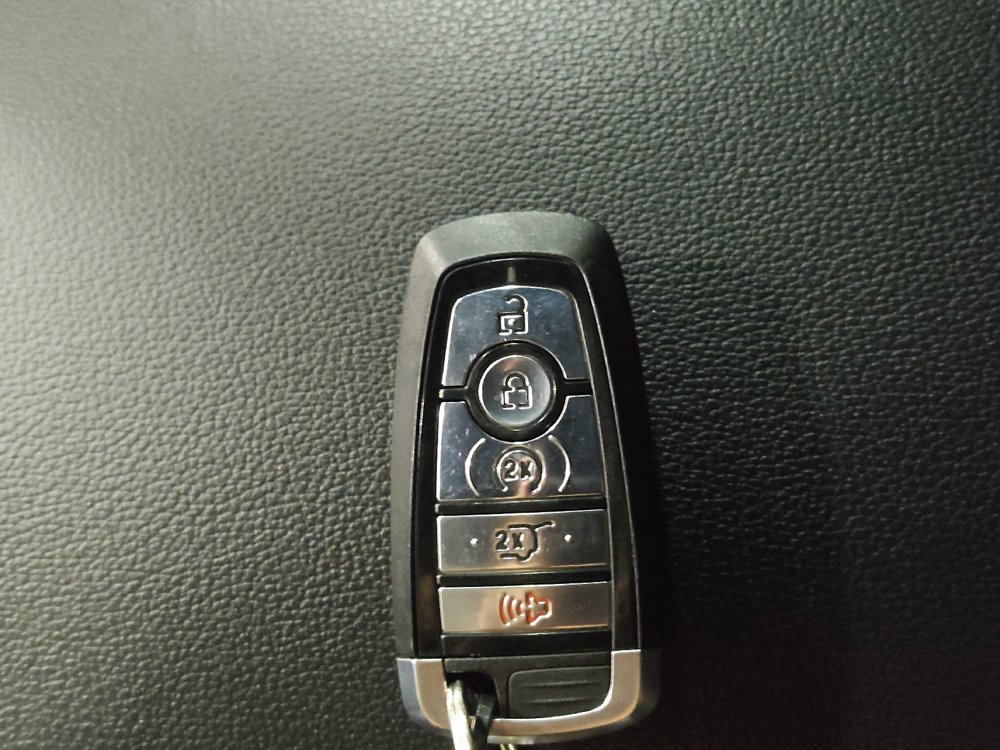 Used 2019 Ford Explorer XLT w/ Equipment Group 202A FWD image 32