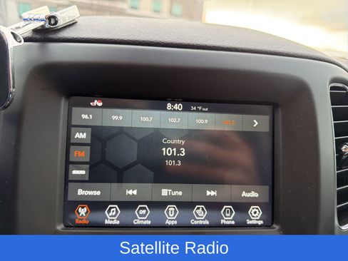 Used 2020 Jeep Compass Latitude w/ Cold Weather Group image 11