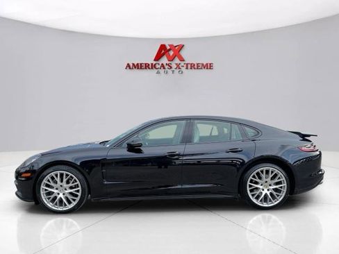 Used 2017 Porsche Panamera 4 AWD/4WD image 2