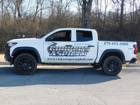 Used 2024 Chevrolet Colorado Trail Boss w/ Advanced Trailering Package image 2