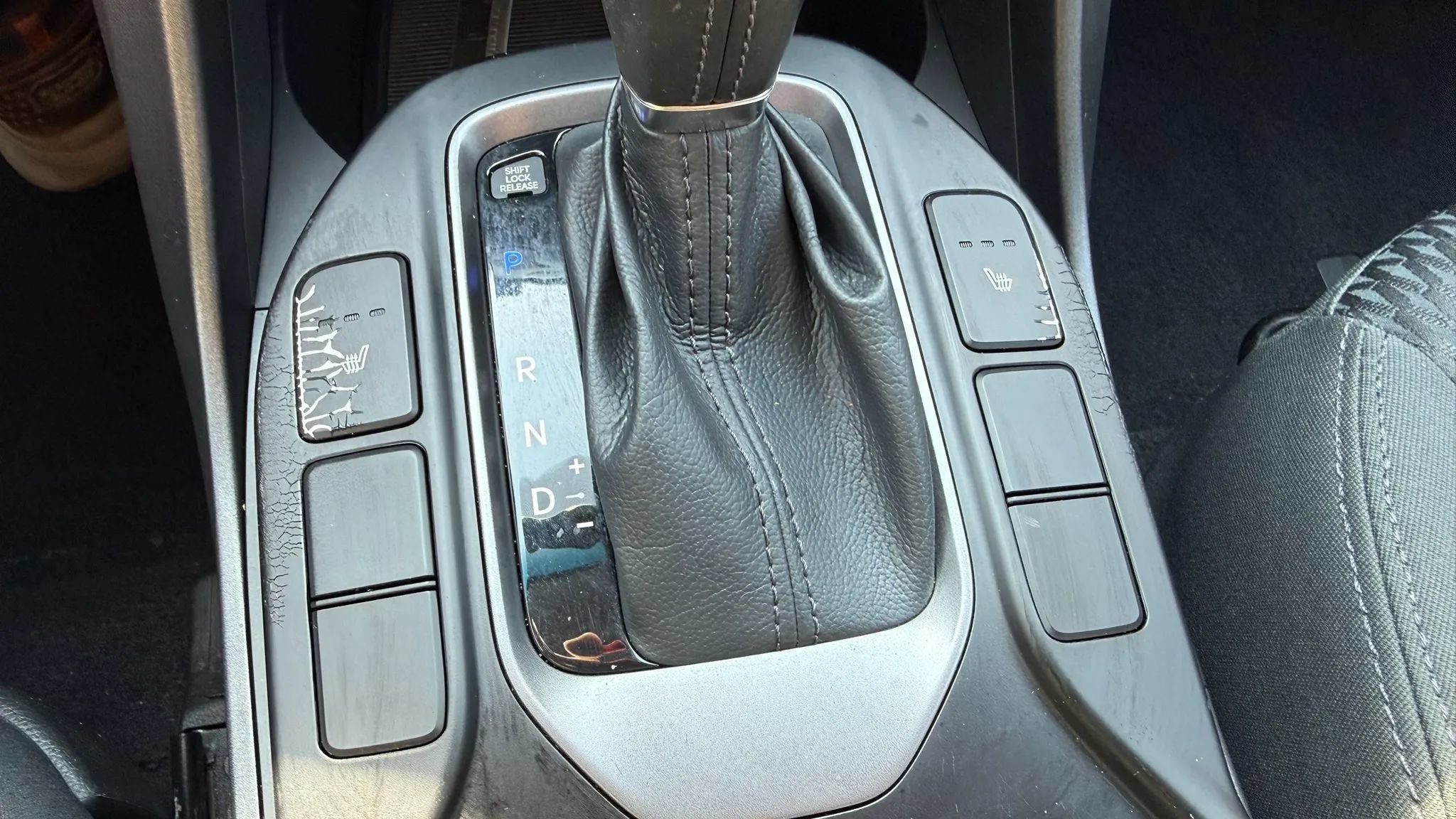 Used 2013 Hyundai Santa Fe GLS w/ Popular Equipment Pkg AWD/4WD image 24