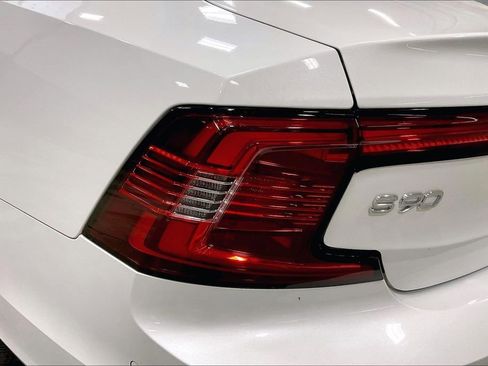 Certified 2023 Volvo S90 B6 Ultimate w/ Protection Package Premier AWD/4WD image 23
