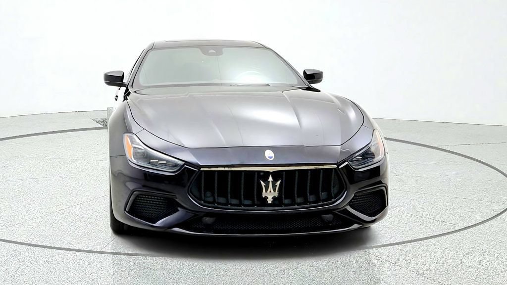Used 2023 Maserati Ghibli Modena Q4 AWD/4WD image 2