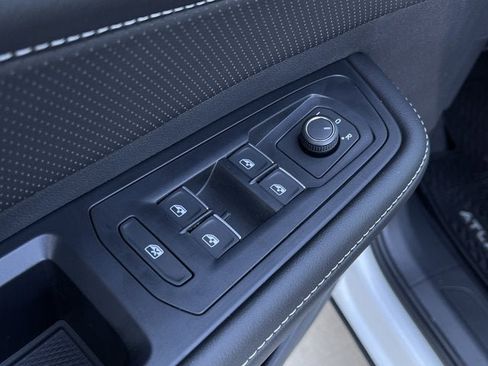 New 2026 Volkswagen Atlas SE image 10