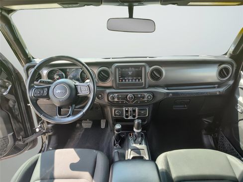 Used 2018 Jeep Wrangler Unlimited Sport S AWD/4WD image 13