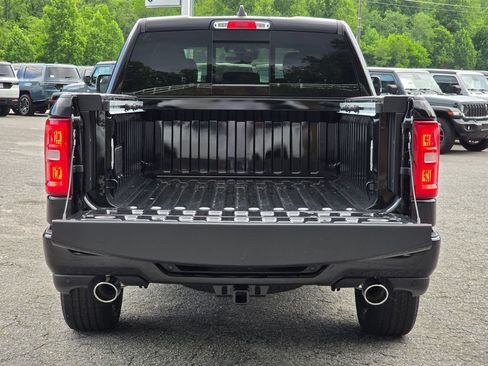 New 2026 RAM 1500 Laramie AWD/4WD image 13