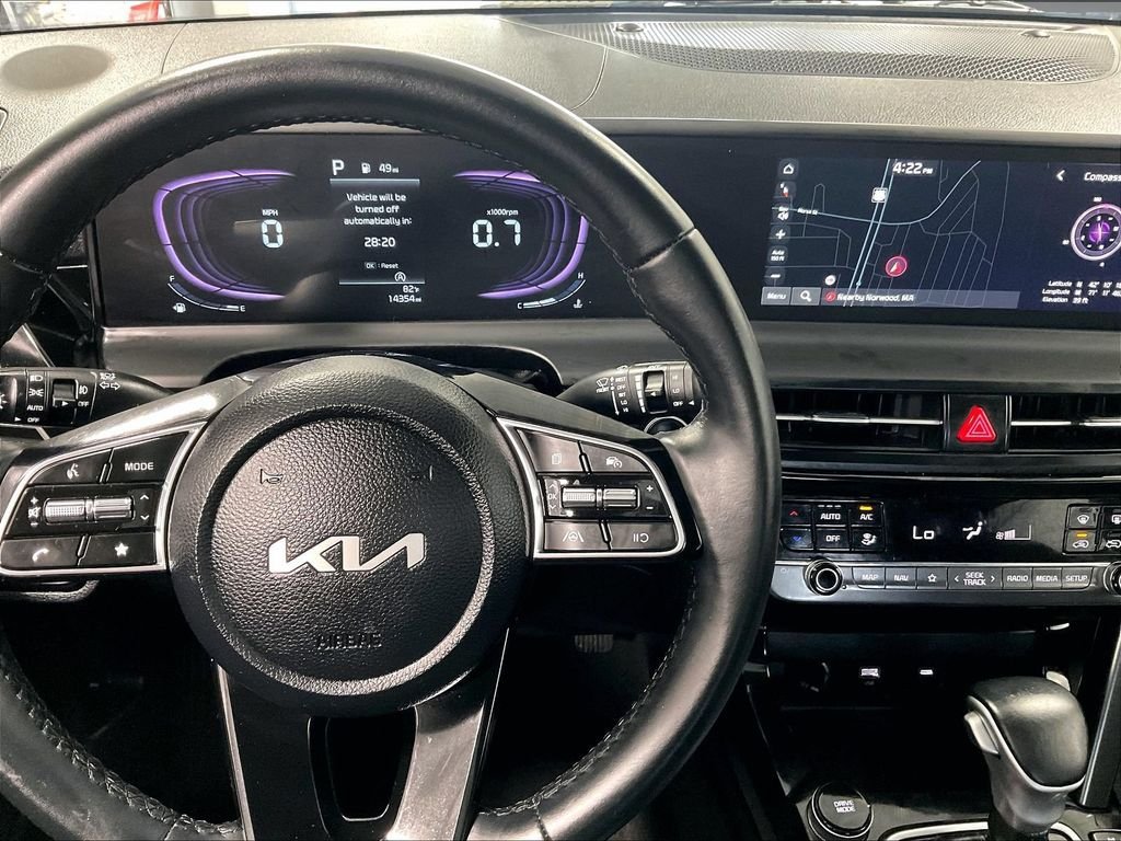 Used 2025 Kia Seltos S AWD/4WD image 19