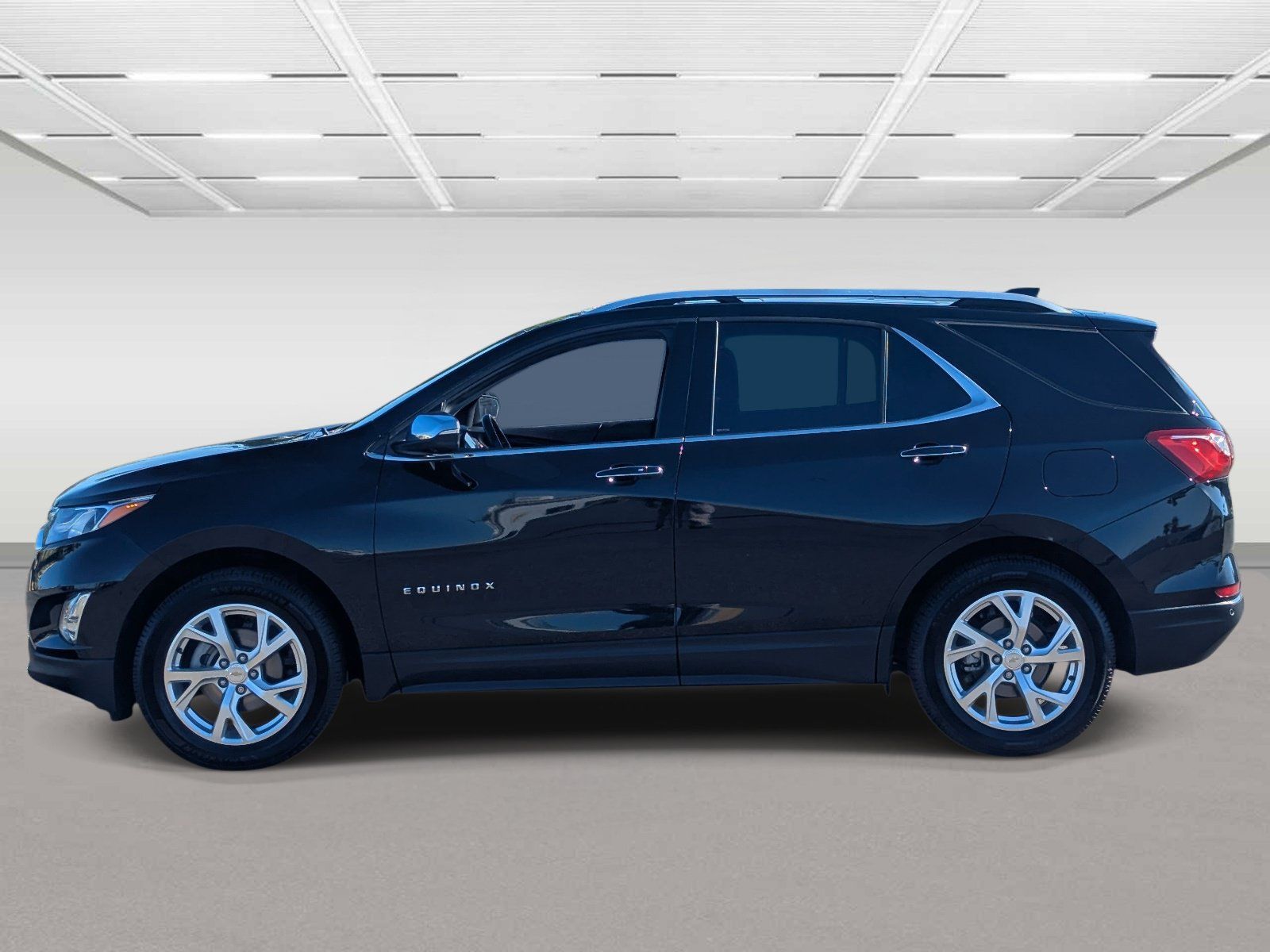 Used 2021 Chevrolet Equinox Premier FWD image 2