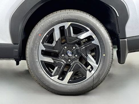 New 2026 Subaru Forester Premium AWD/4WD image 31