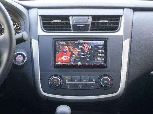 Used 2018 Nissan Altima 2.5 S w/ S Convenience Package image 32