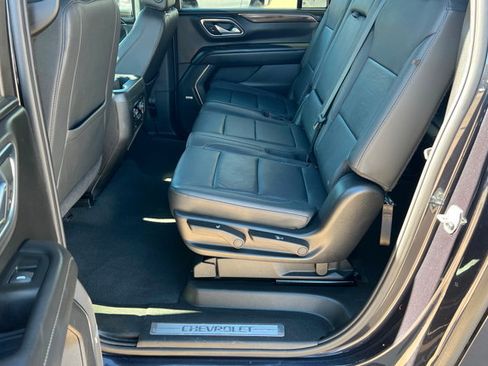 Used 2024 Chevrolet Suburban LT AWD/4WD image 21