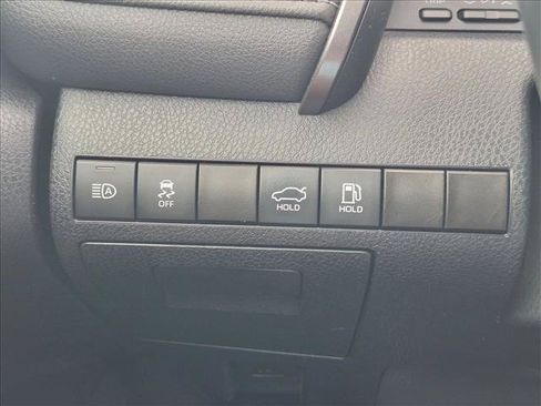 Used 2024 Toyota Camry SE FWD image 11