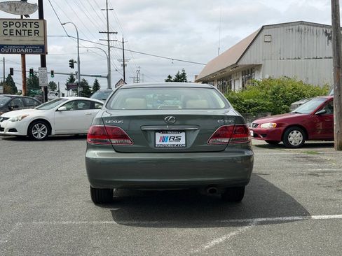 Used 2005 Lexus ES 330 w/ Preferred Accessory Pkg FWD image 4