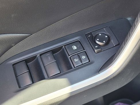 Used 2020 Toyota RAV4 XLE w/ Convenience Package image 17