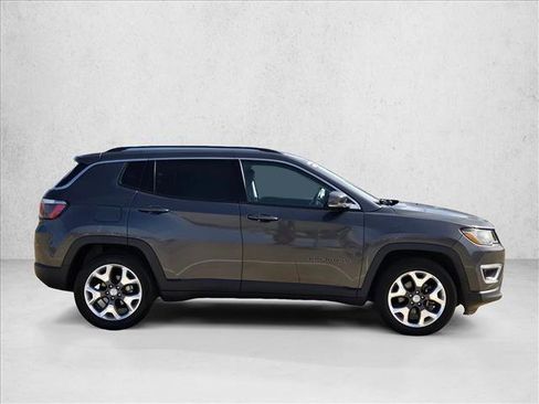 Used 2019 Jeep Compass Limited image 4