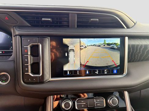 Used 2024 GMC Yukon Denali AWD/4WD image 35