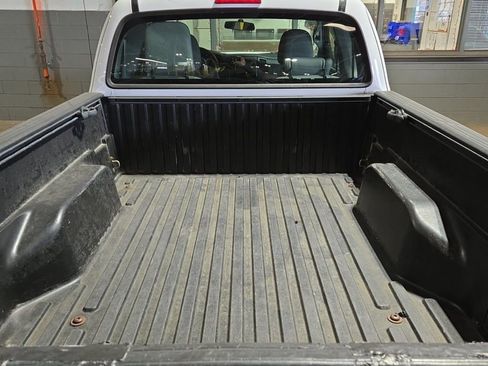 Used 2013 Toyota Tacoma 4x4 Access Cab image 6