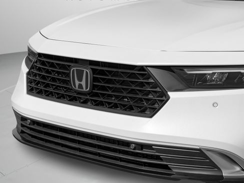 Used 2025 Honda Accord Sport image 26