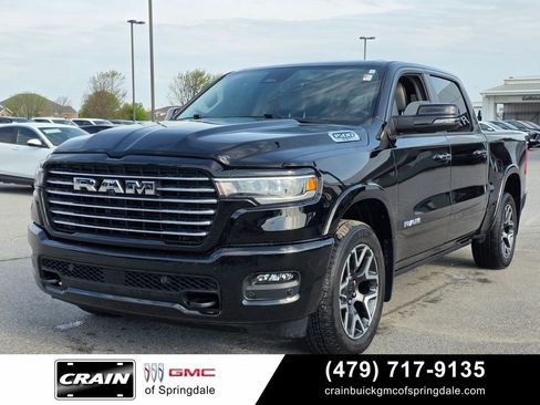 Used 2025 RAM 1500 Laramie w/ Laramie Southwest Edition AWD/4WD image 3