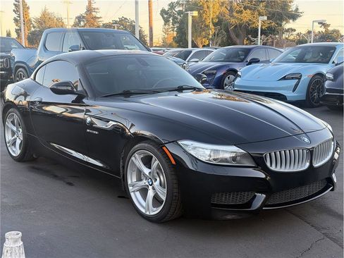 Used 2015 BMW Z4 sDrive35i image 3