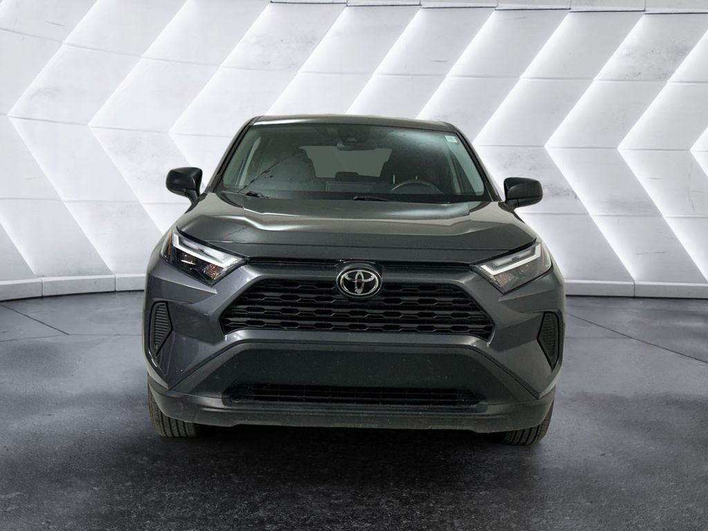 Used 2025 Toyota RAV4 LE AWD/4WD image 2