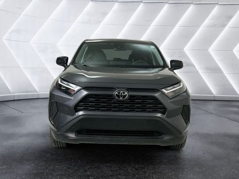 Used 2025 Toyota RAV4 LE AWD/4WD image 2