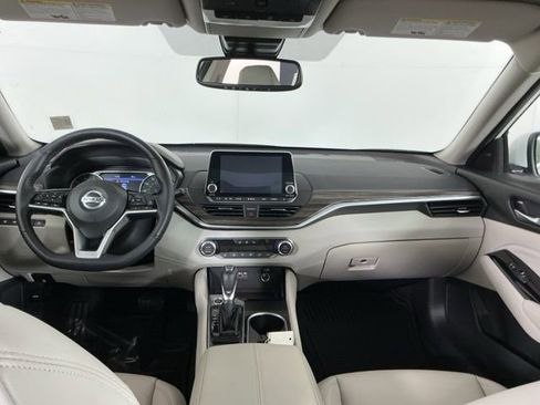 Used 2021 Nissan Altima 2.5 Platinum image 25