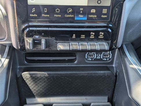 Used 2022 RAM 1500 Big Horn AWD/4WD image 29