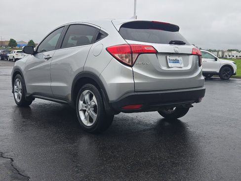 Used 2016 Honda HR-V EX image 5