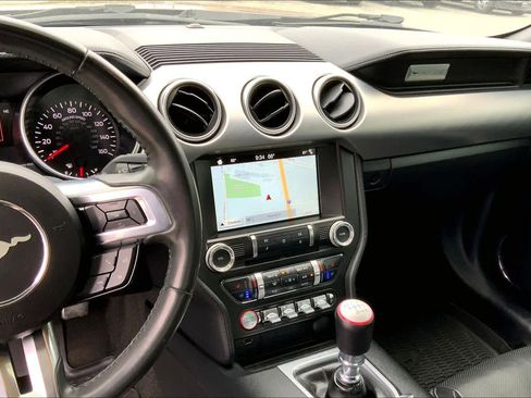 Used 2018 Ford Mustang GT Premium image 6