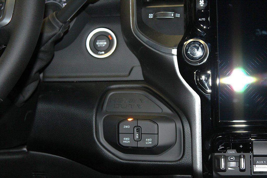 New 2026 RAM 2500 Big Horn AWD/4WD image 14