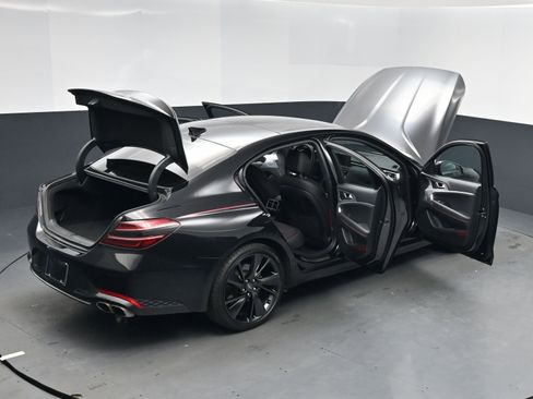 Used 2023 Genesis G70 2.0T w/ Sport Prestige Package image 18