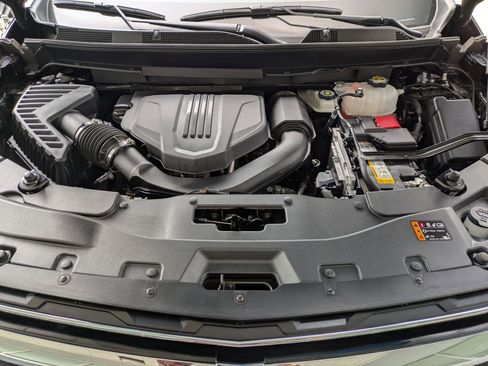 Used 2025 Chevrolet Traverse LT image 29