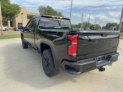 Used 2024 Chevrolet Silverado 2500 High Country w/ Midnight Edition AWD/4WD image 5